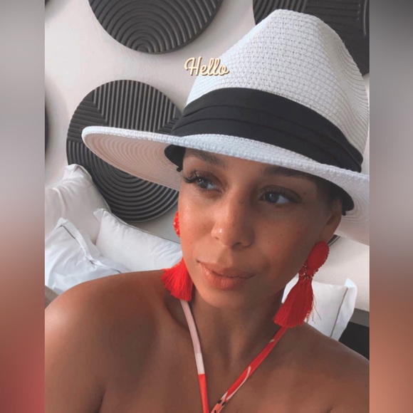 Meet your Posher, Claribel - Picture 1 of 1